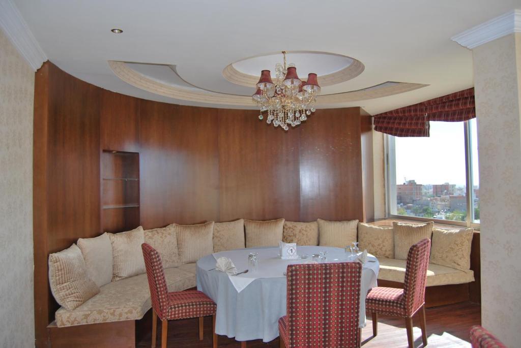 Al Higgi Hotel Janbu Kültér fotó