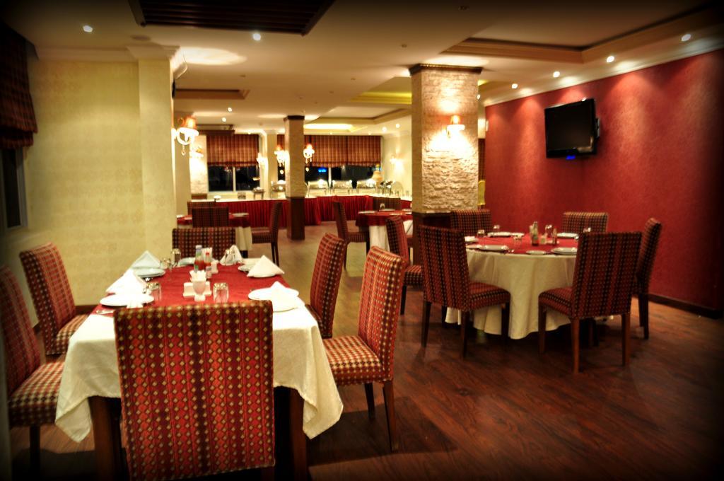 Al Higgi Hotel Janbu Kültér fotó