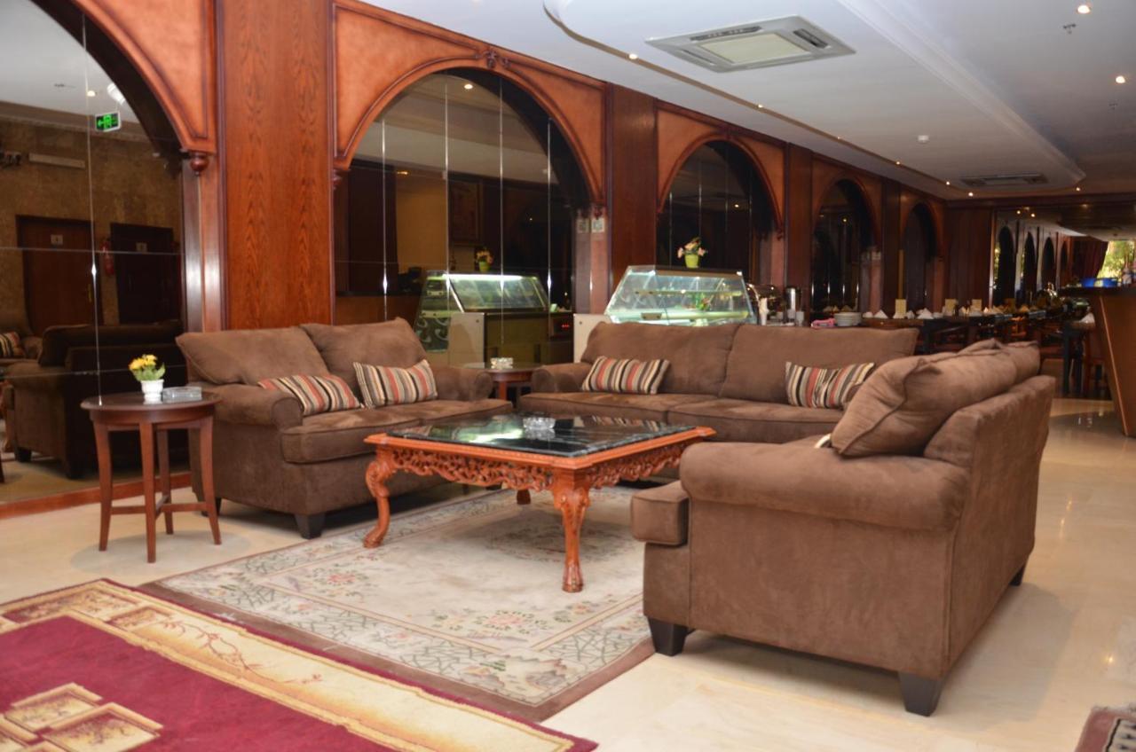 Al Higgi Hotel Janbu Kültér fotó