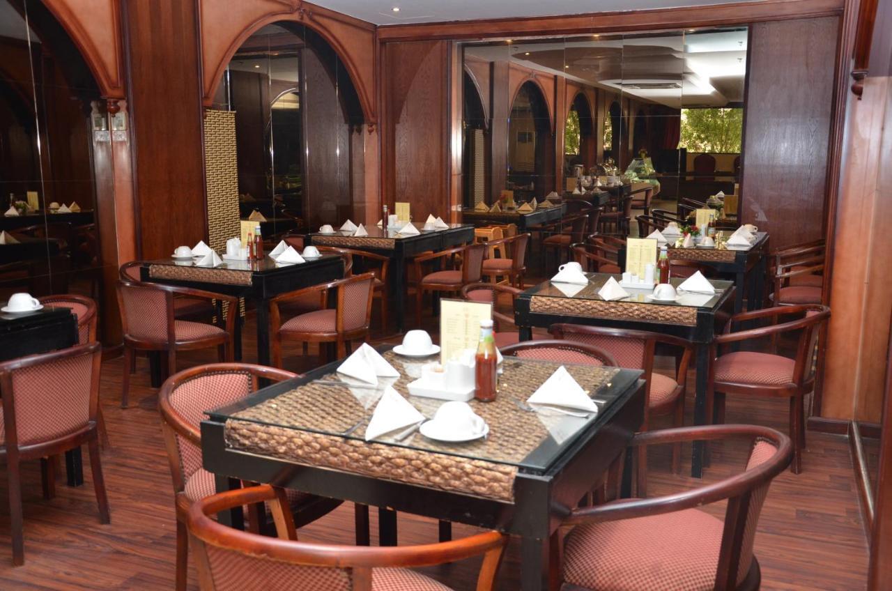 Al Higgi Hotel Janbu Kültér fotó